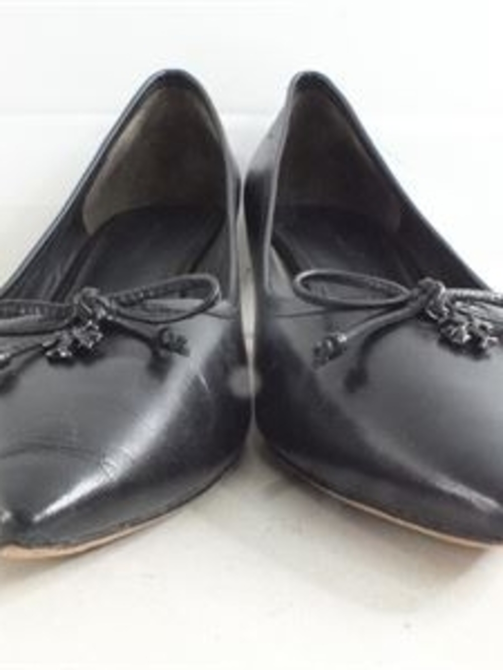 Tory Burch Charm Black Kitten Heel Pumps with Bow - Picture 2 of 8